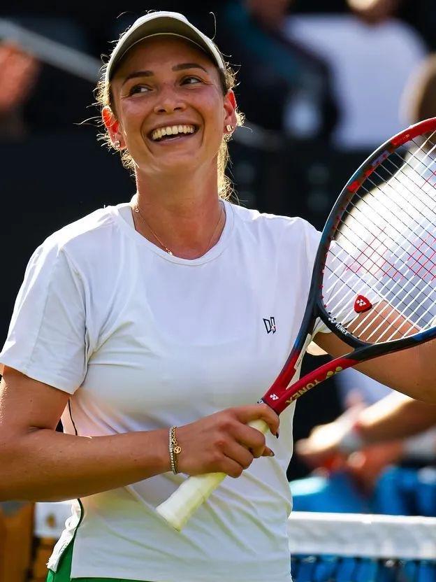 球队的右路 球队的右路