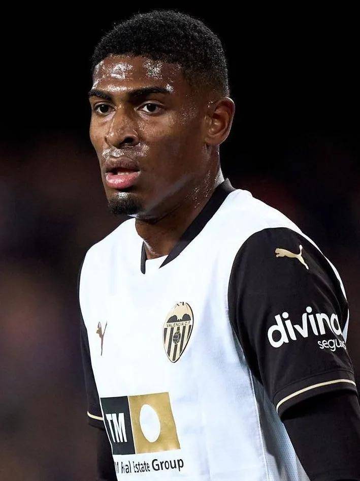 育官员和运 育官员和运